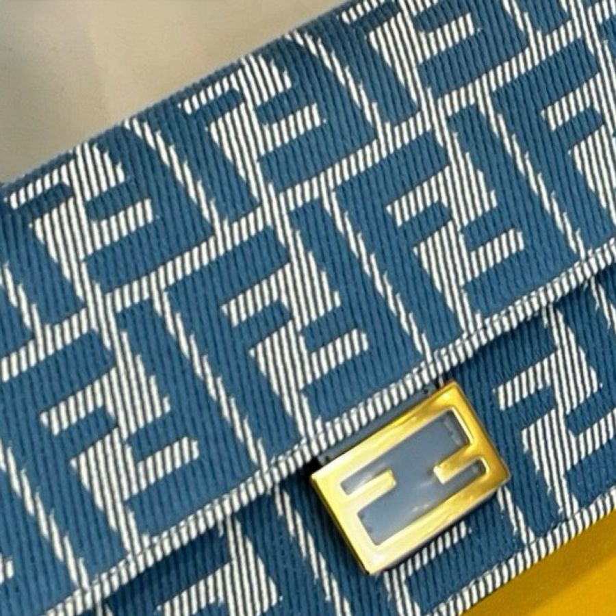 Fendi baguette 8M0498 ( Blue )-2