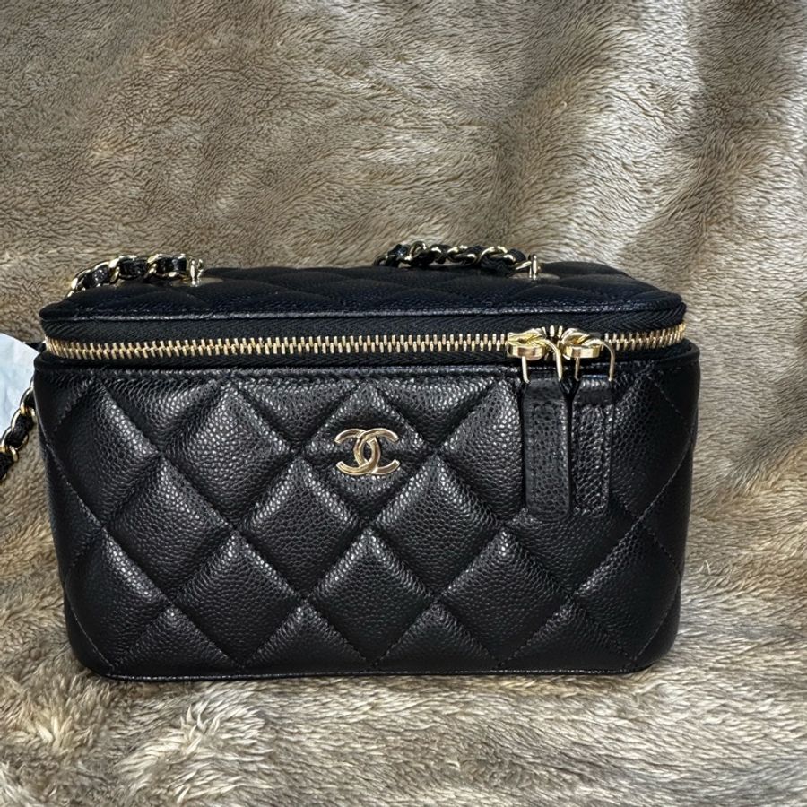 CHANEL 全新荔枝皮黑色長盒子淡金釦-6