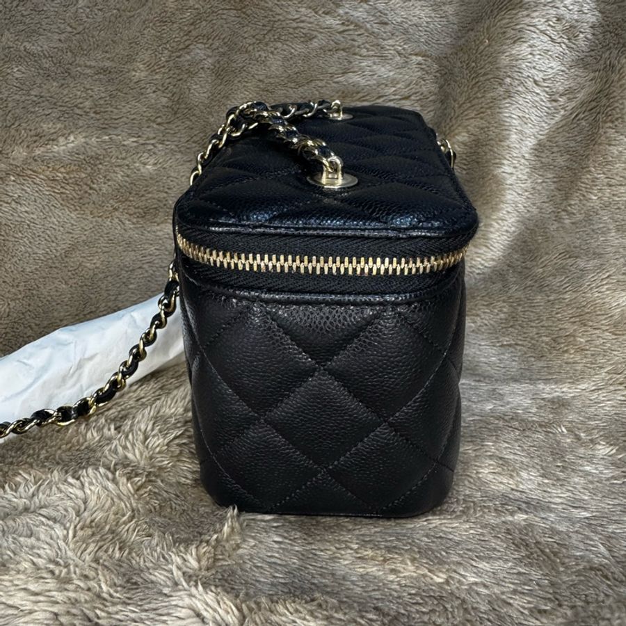 CHANEL 全新荔枝皮黑色長盒子淡金釦-15