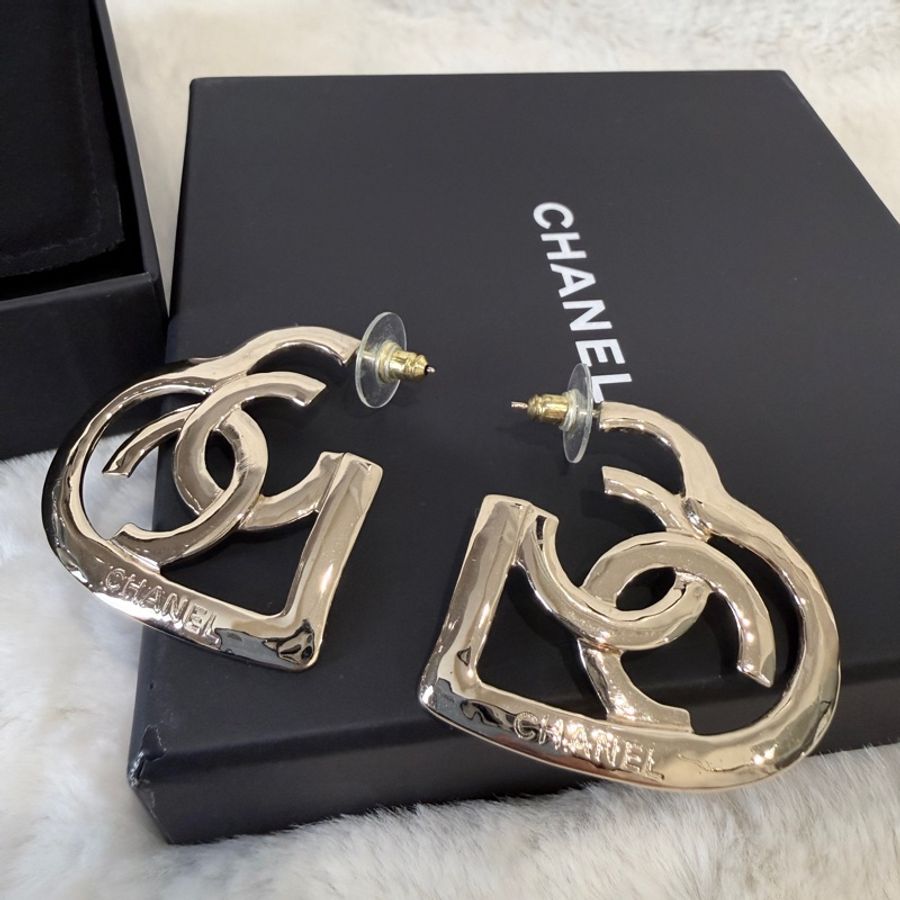 Chanel✨2022愛心耳釘針式耳環-0