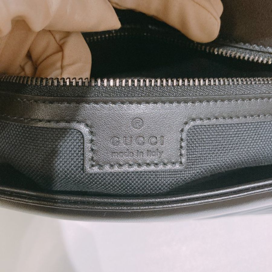 TW4788  Gucci 古馳 全黑Logo單肩/斜背袋GG Marmont Medium Shoulder Bag So Black-14