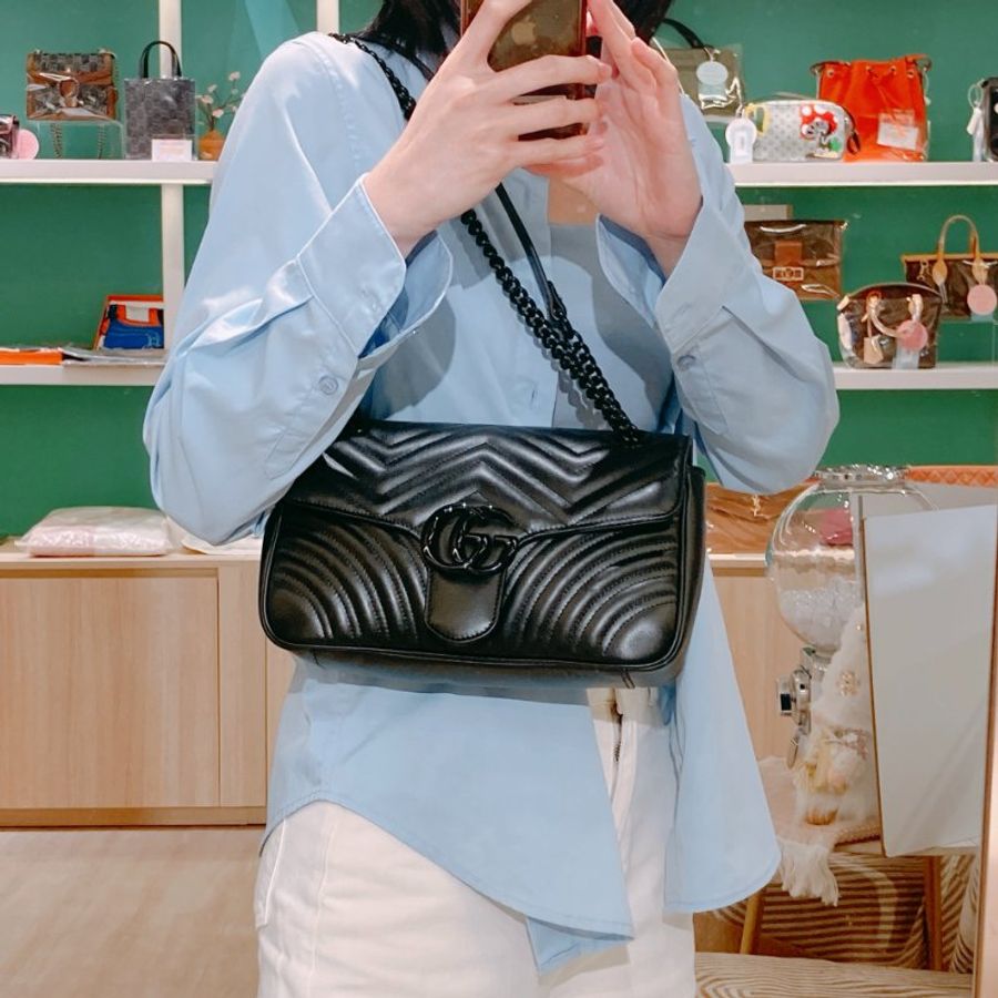 TW4788  Gucci 古馳 全黑Logo單肩/斜背袋GG Marmont Medium Shoulder Bag So Black-17