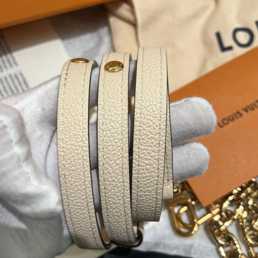 LV 奶油白色牛皮壓紋迷你小郵差包-8