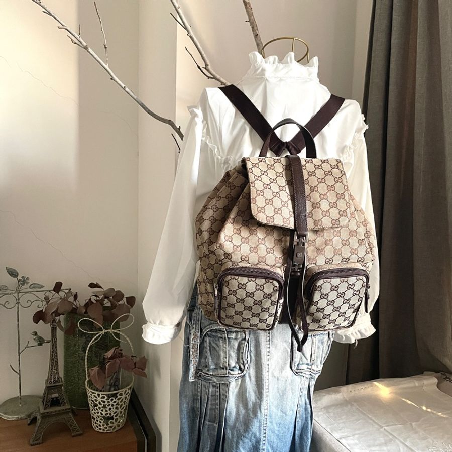 🍎優惠中🍎Gucci 經典GG老花後背包🎒 肩背包/雙肩包/旅行包/過夜包/水桶包/束口包 🎒側背/手提🎒正品🎒況不錯🎒男女皆適-0