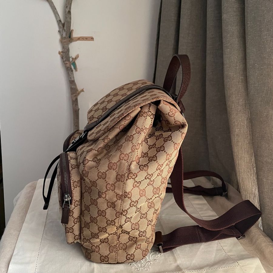 🍎優惠中🍎Gucci 經典GG老花後背包🎒 肩背包/雙肩包/旅行包/過夜包/水桶包/束口包 🎒側背/手提🎒正品🎒況不錯🎒男女皆適-5