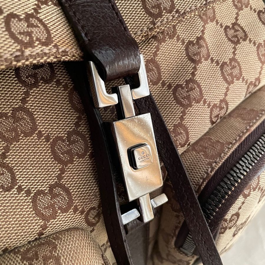 🍎優惠中🍎Gucci 經典GG老花後背包🎒 肩背包/雙肩包/旅行包/過夜包/水桶包/束口包 🎒側背/手提🎒正品🎒況不錯🎒男女皆適-11