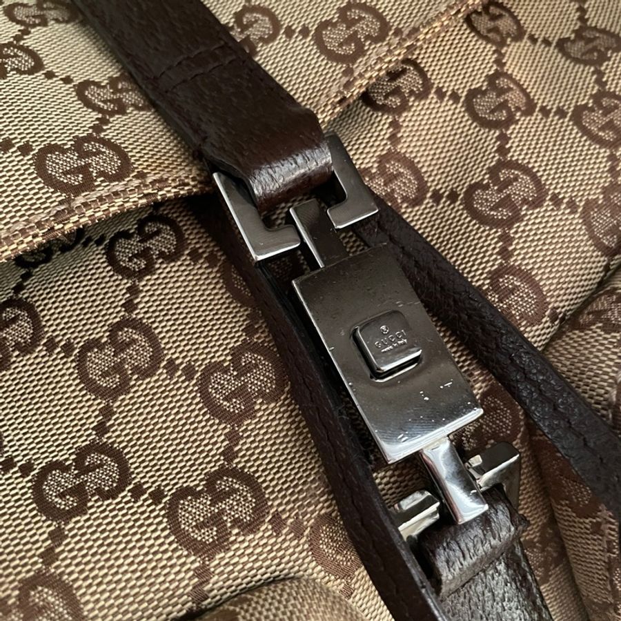 🍎優惠中🍎Gucci 經典GG老花後背包🎒 肩背包/雙肩包/旅行包/過夜包/水桶包/束口包 🎒側背/手提🎒正品🎒況不錯🎒男女皆適-12