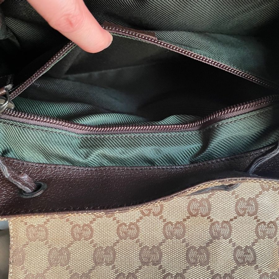 🍎優惠中🍎Gucci 經典GG老花後背包🎒 肩背包/雙肩包/旅行包/過夜包/水桶包/束口包 🎒側背/手提🎒正品🎒況不錯🎒男女皆適-55