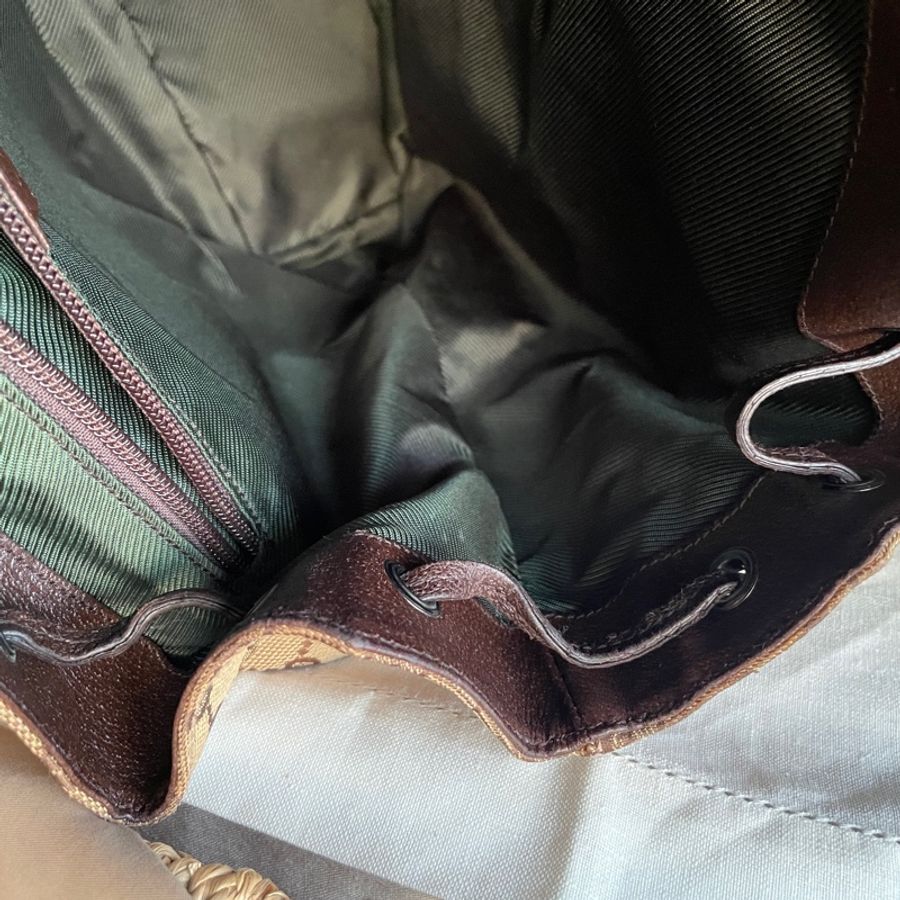 🍎優惠中🍎Gucci 經典GG老花後背包🎒 肩背包/雙肩包/旅行包/過夜包/水桶包/束口包 🎒側背/手提🎒正品🎒況不錯🎒男女皆適-59