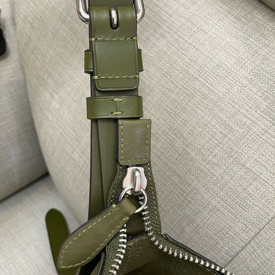 99新 2/21購入 Coach Mott 33 綠-32