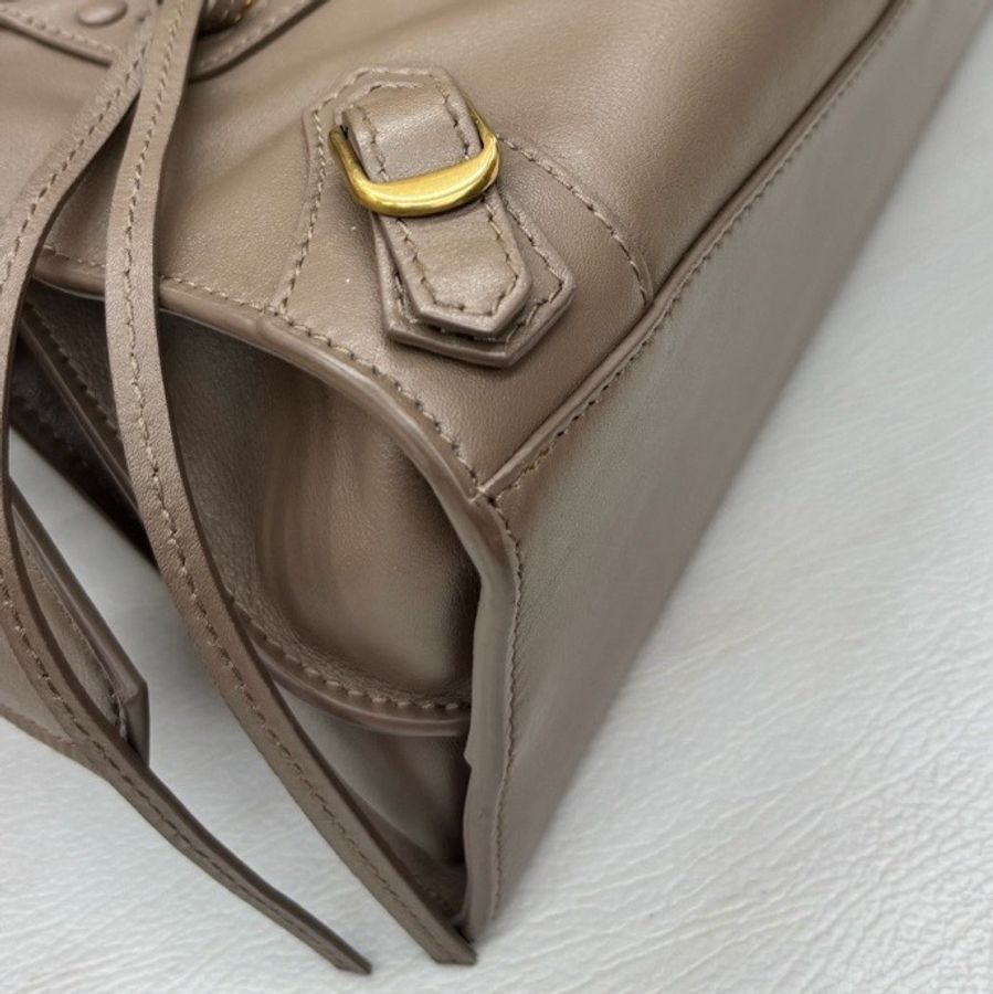 【閒置品】Balenciaga 巴黎世家 奶茶色Neo機車小號附肩背帶-7