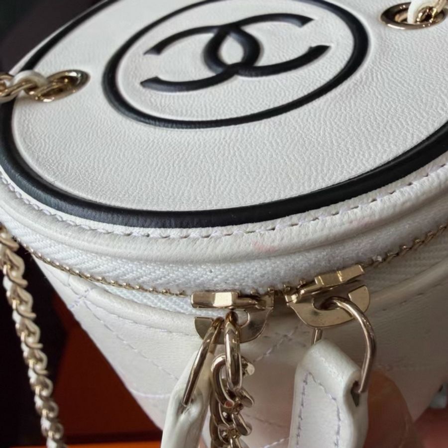 Chanel logo圓筒化妝包 31卡-3