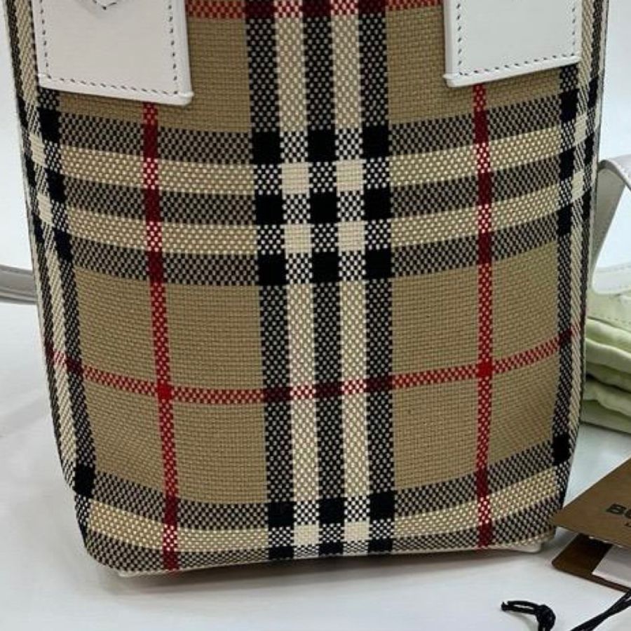 Burberry London 8070461-5