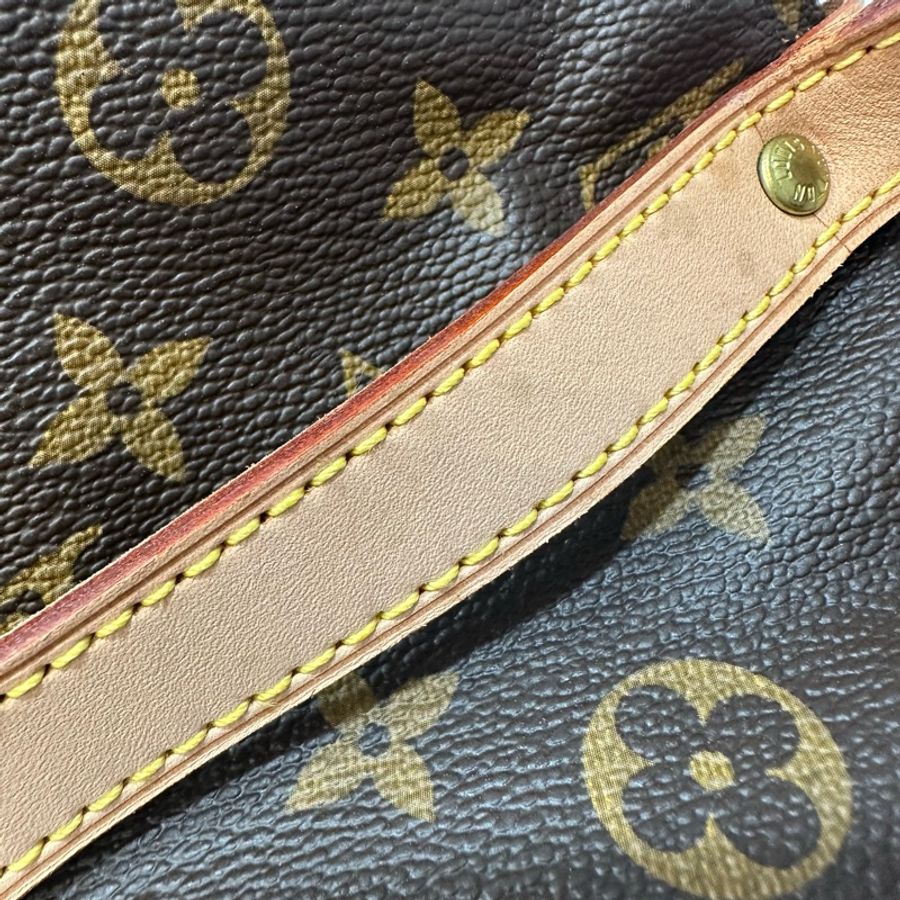 LV M42256 老花金釦雙層馬鞍包 斜背包-37