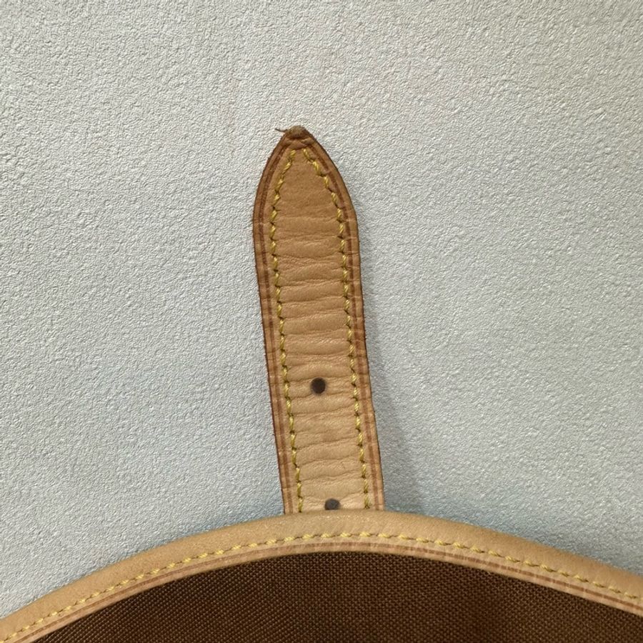 LV M42256 老花金釦雙層馬鞍包 斜背包-81