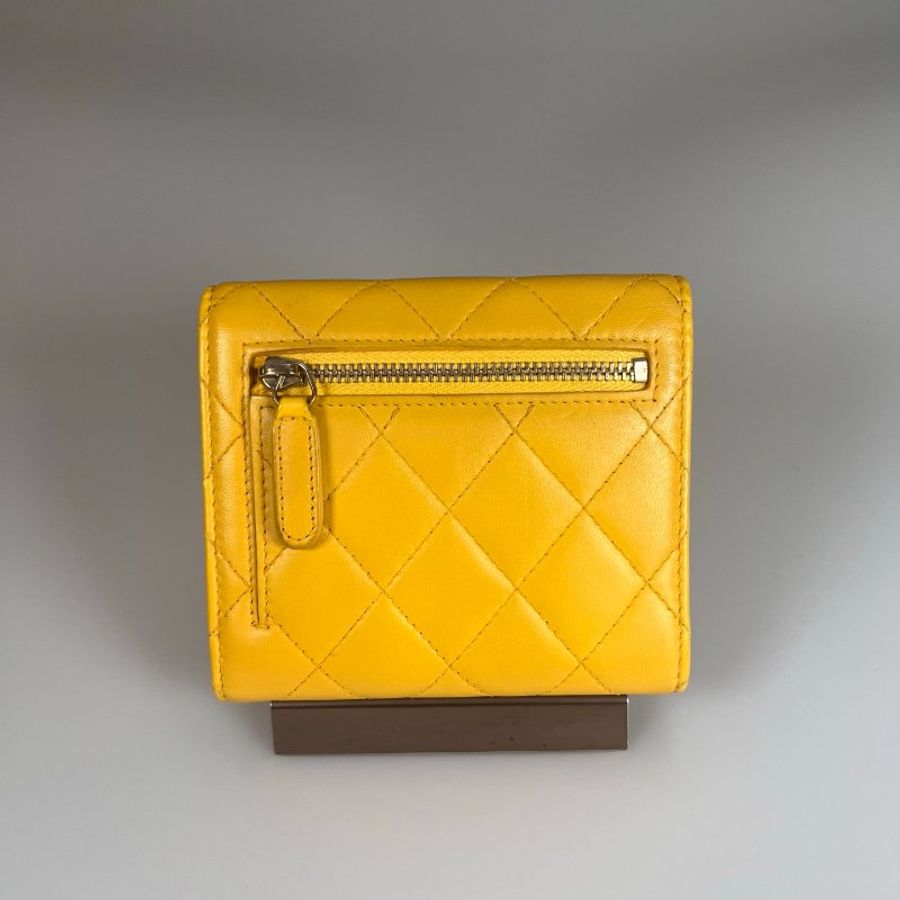 CHANEL CF三折短夾羊皮黃 保卡款22開-1
