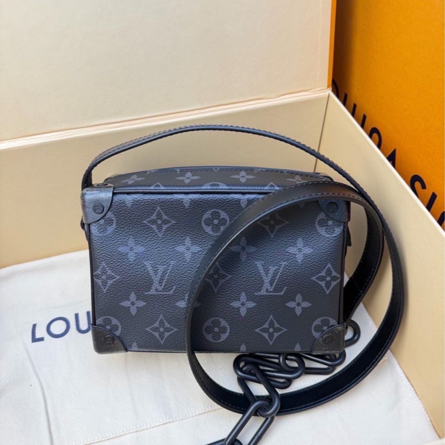 Lv/路易威登 LV soft trunk黑花  Trunk黑花盒子包-1