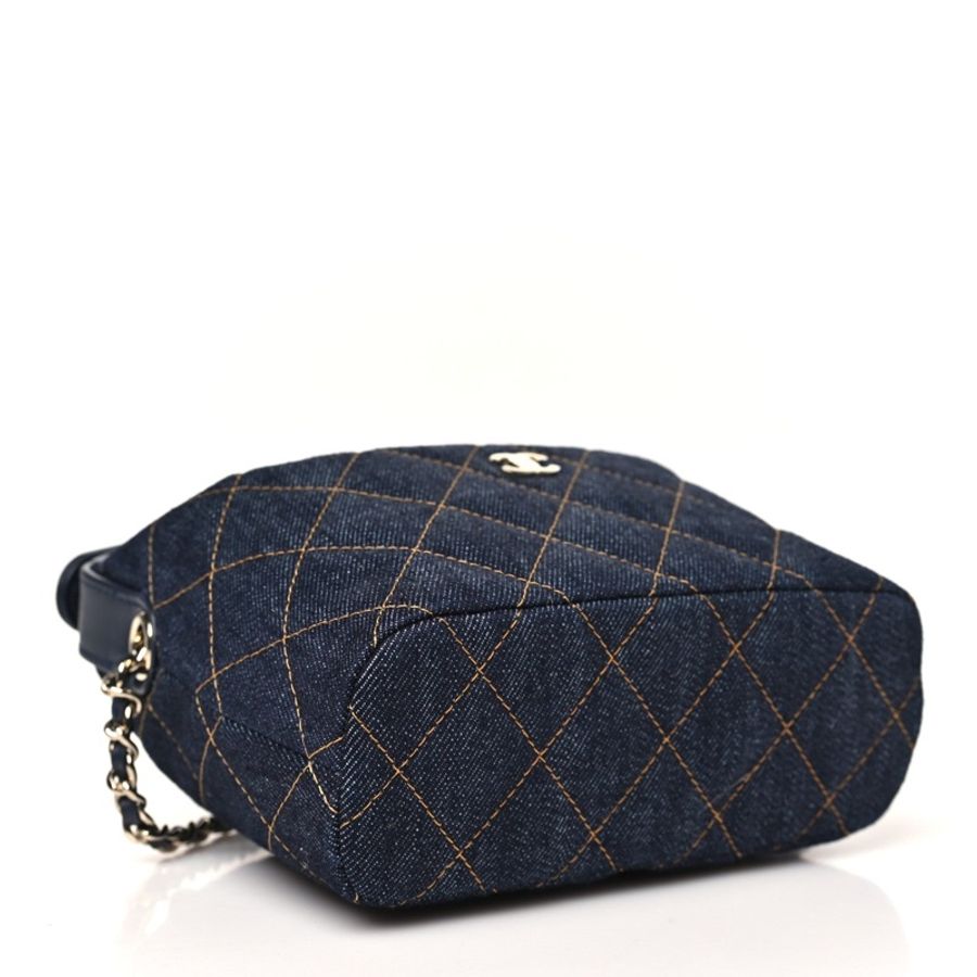 Chanel 黑牛仔飯盒包 vanity denim-3