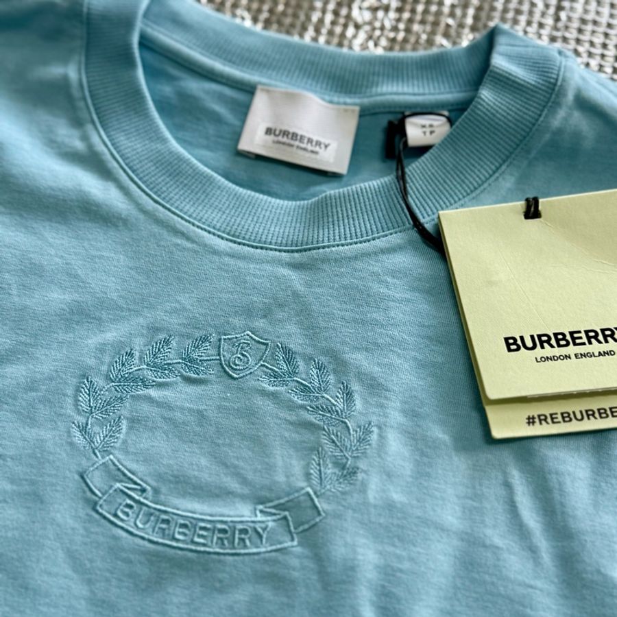 全新商品 Burberry刺繡戰馬經典藍短T版(尺寸在商品描述內)-0