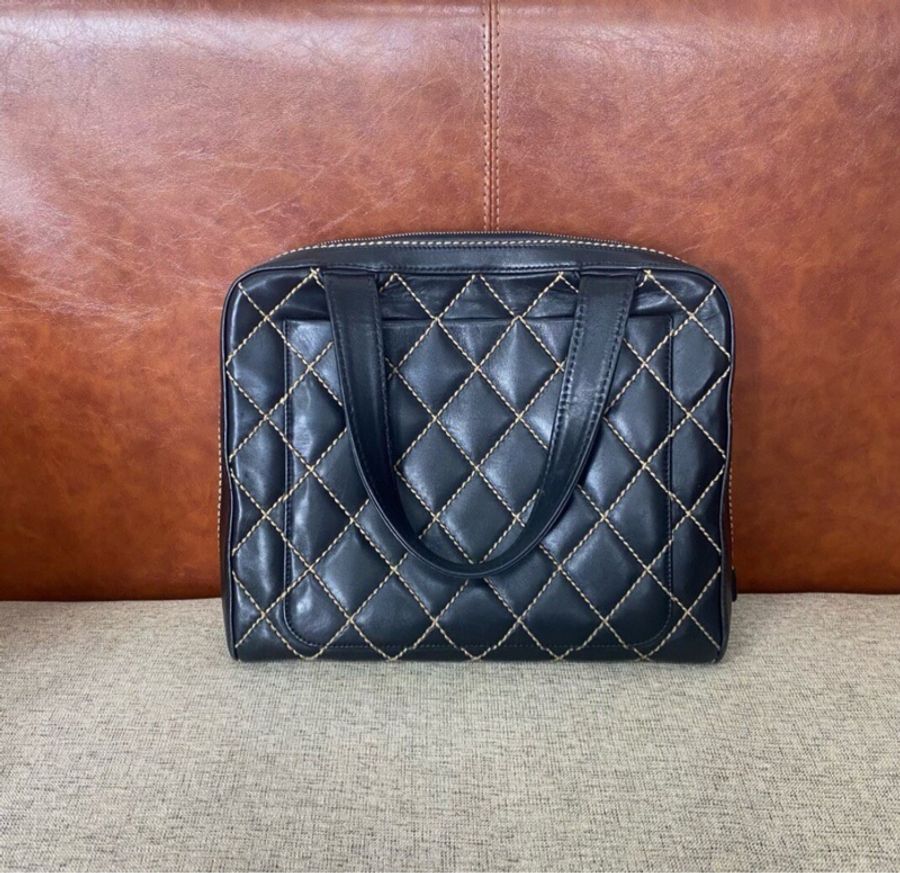 【今年大熱復古款❤️‍🔥這幾年很火的保齡包🎳】Chanel 中古黑金菱格 保齡球單肩包｜手提包-1