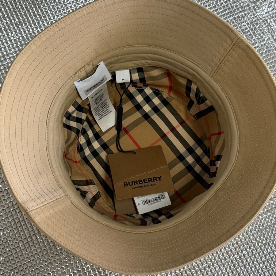 「英國代購」 全新Burberry 博柏利「專櫃親購」LOGO漁夫帽卡其經典格紋-7