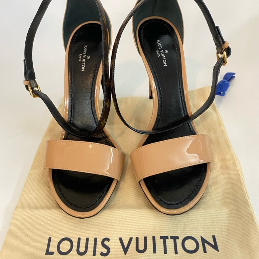 Louis Vuitton Heels EU 37-12