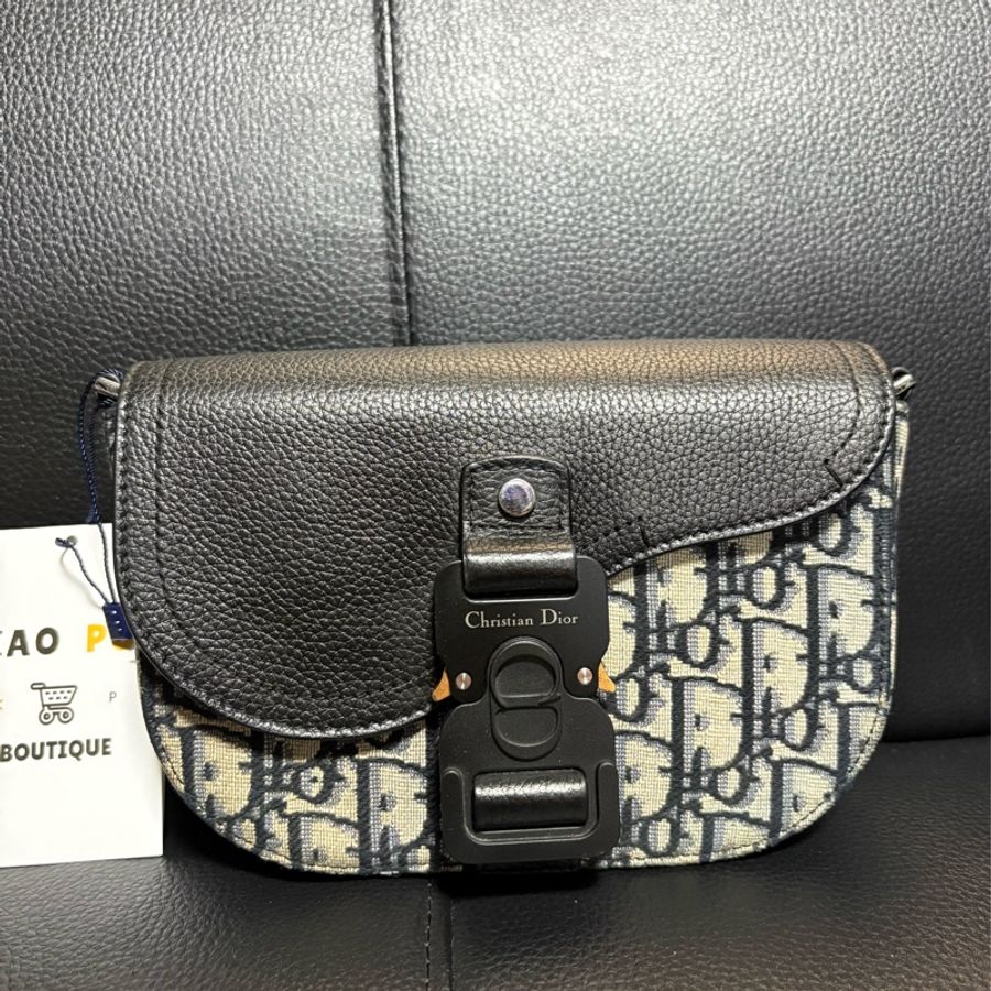 Dior經典Oblique Mini Saddle Bag-0
