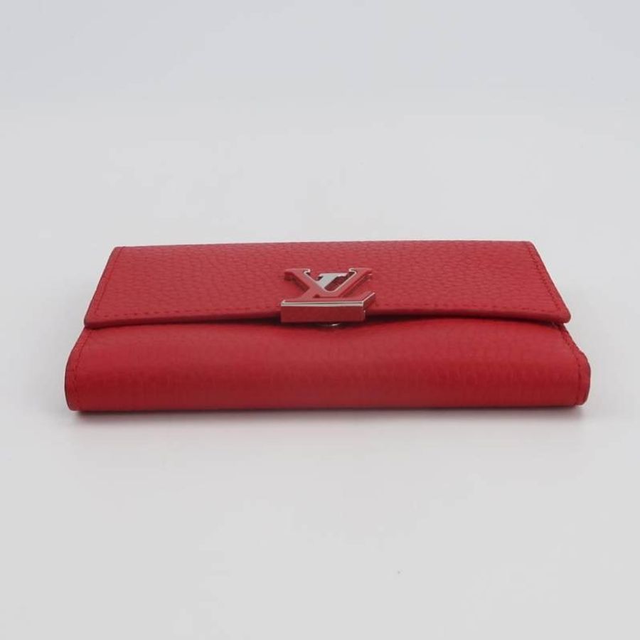 Louis Vuitton(LV)Capucines迷你牛皮純色金屬搭扣錢包-4
