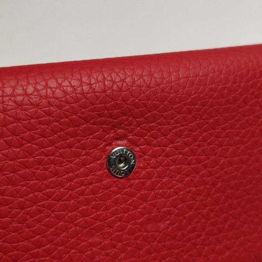 Louis Vuitton(LV)Capucines迷你牛皮純色金屬搭扣錢包-12
