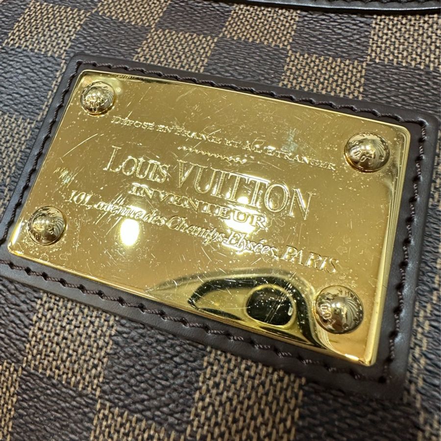 LV N48180 咖啡棋盤格金牌肩背包-16