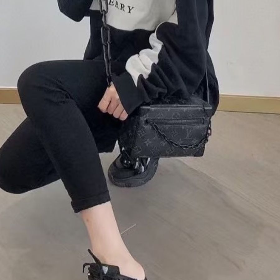 Louis Vuitton Mini Soft Trunk黑花盒子包 芯片款 尺寸18×13-27
