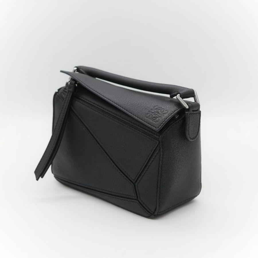 Loewe 羅威 Puzzle 黑色經典 小牛皮 迷你型 幾何 肩背包 斜挎包 拼圖包-6