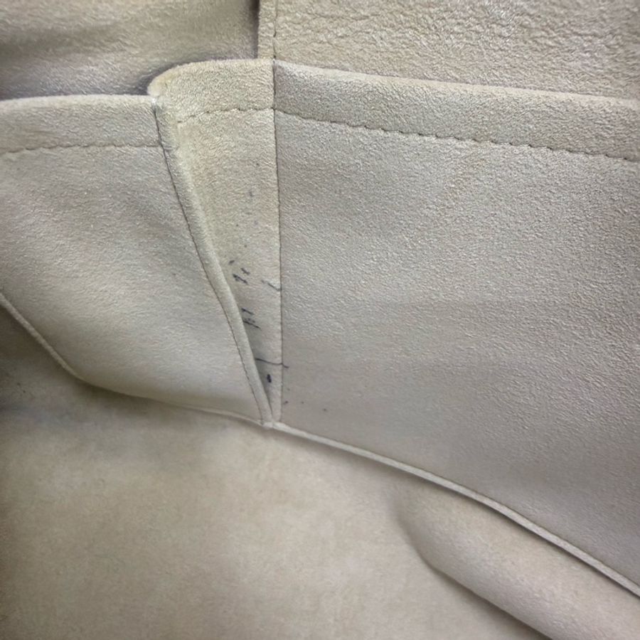 Louis Vuitton Beverly Bag-10