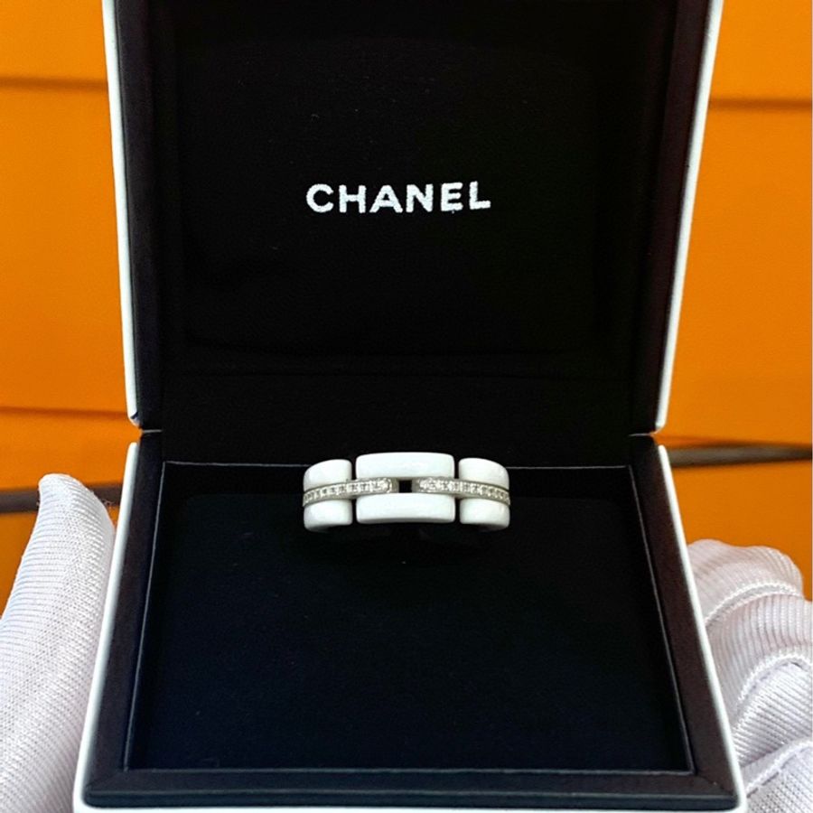 Chanel-0