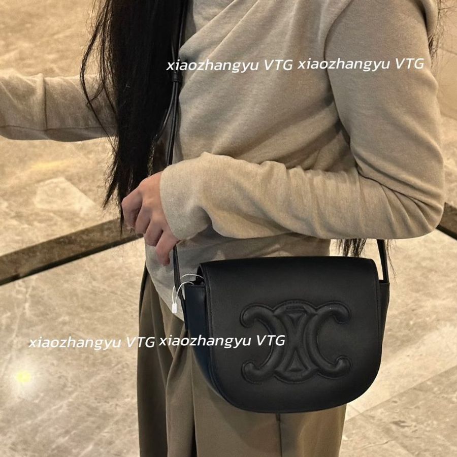 CELINE Triomphe凱旋門馬鞍包 - 黑-12