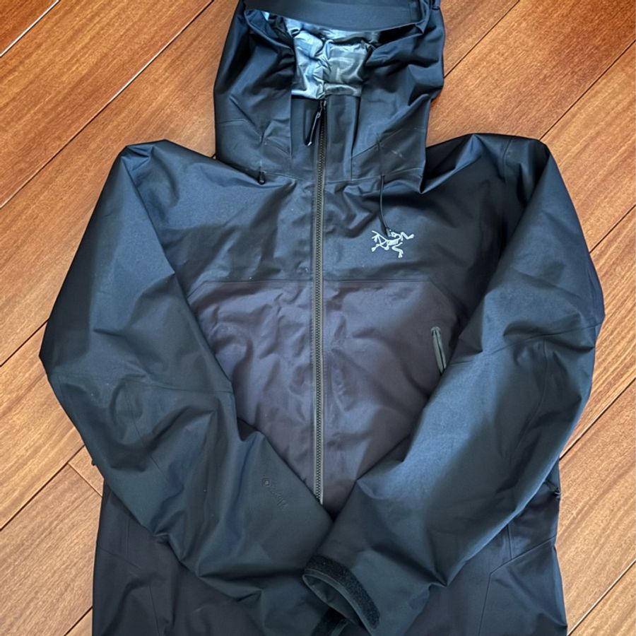 Arc'teryx 始祖鳥 Beta AR 男款 Gore Tex Pro 防水外套 黑色/L-1