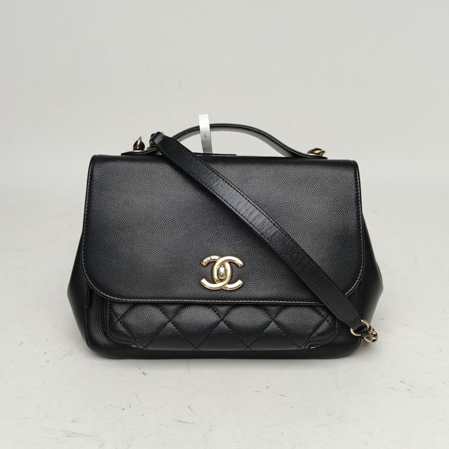CHANEL BusinessAffinity口蓋郵差包中號黑色荔枝牛皮金扣-0