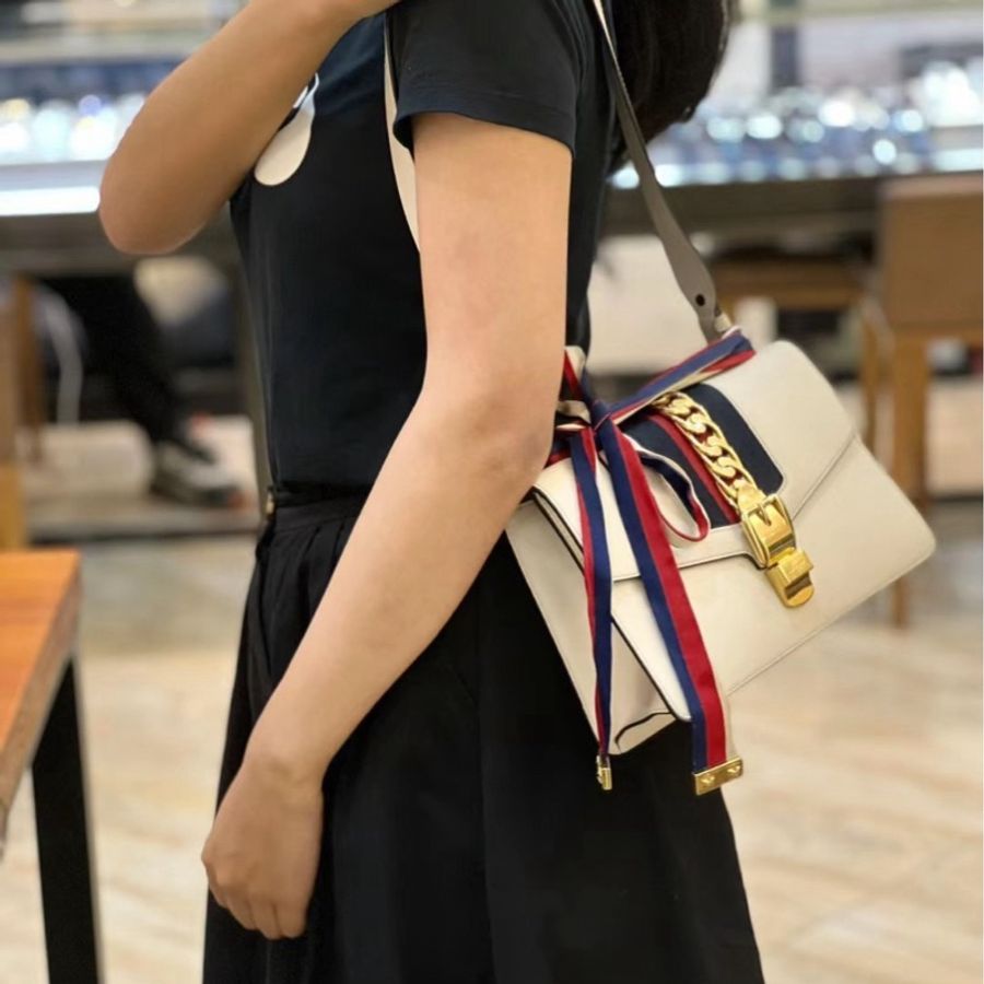 Gucci古馳sylvie 塞爾維亞白色中號斜挎包 兩條肩帶 尺寸：25.5×16 附件：塵袋-6