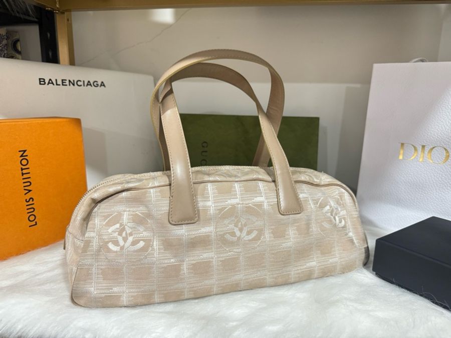 Chanel 法棍腋下包-17