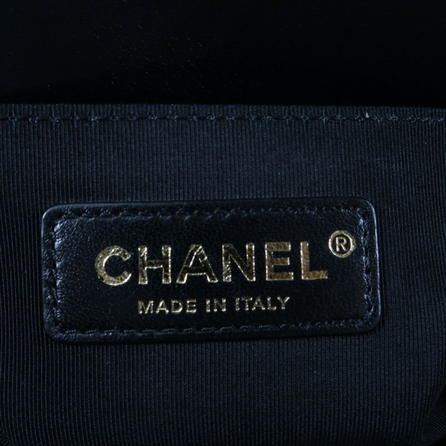 CHANEL 牛皮皮革Boy 20金扣鏈帶肩背袋-12