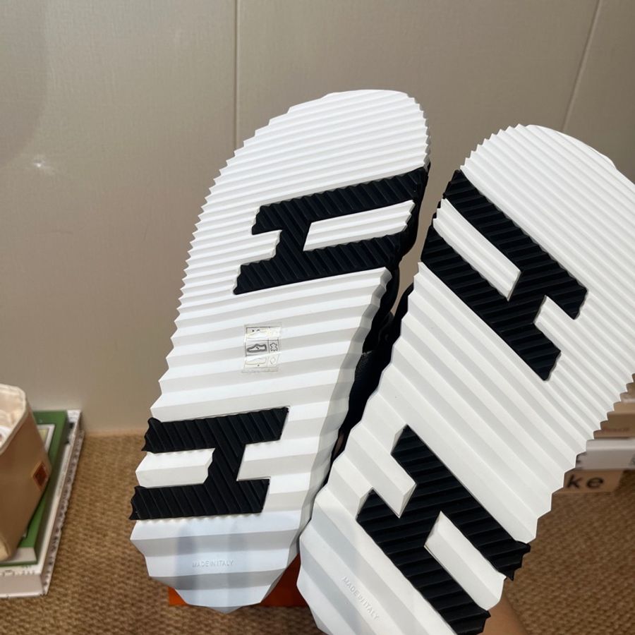 Hermes 愛馬仕 Electric 魔術貼休閒 一字帶涼鞋 黑色 38碼-6
