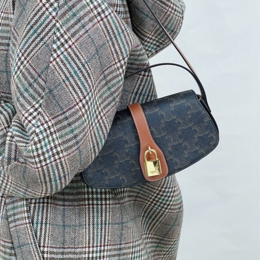 #CELINE 鎖頭肩背包 Lisa同款 ❤️-28