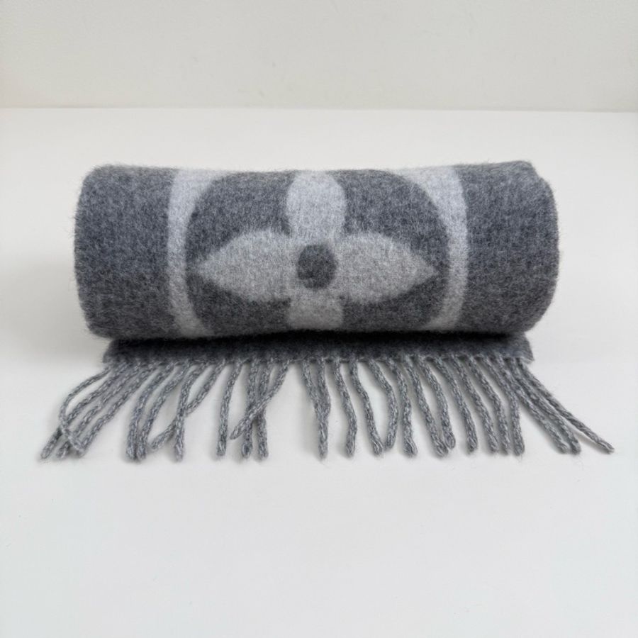 LOUIS VUITTON/路易威登 灰色羊毛圍巾 尺寸：23*169cm-4