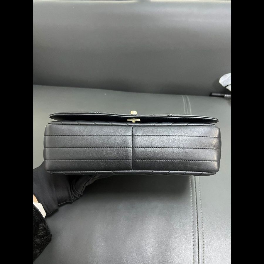 Chanel flap bag chevron-9