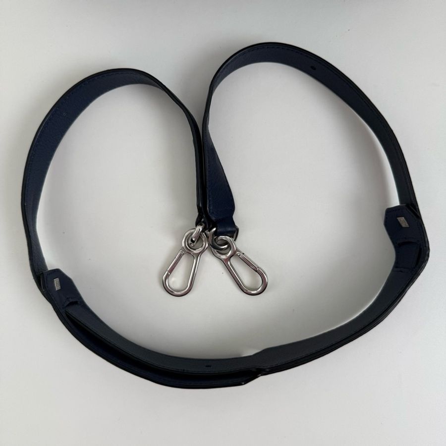 LOEWE/ 罗意威 puzzle蓝色小號 牛皮几何斜挎包 银扣-8