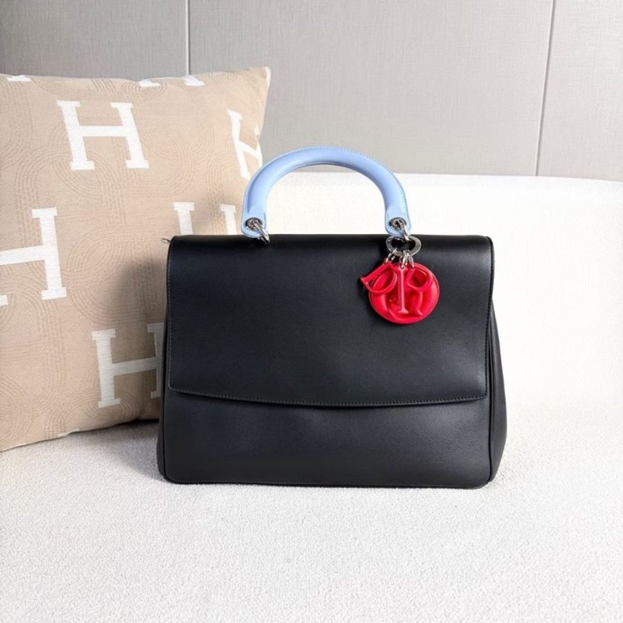 Dior Bedior手提斜背包黑色 銀扣 31*21*13 95新 配件塵袋 保卡 肩帶-4