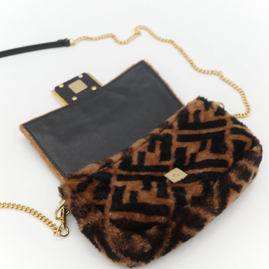 Fendi 芬迪 Baguette 經典FF Logo 滿版 咖啡色 羊毛絨 迷你 腋下肩背 兩用法棍包-14