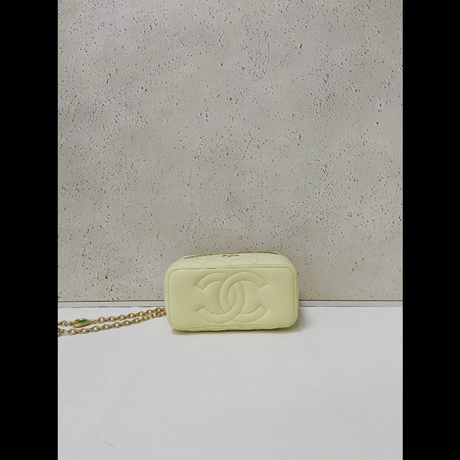 Chanel vanity Case
盒子包-4