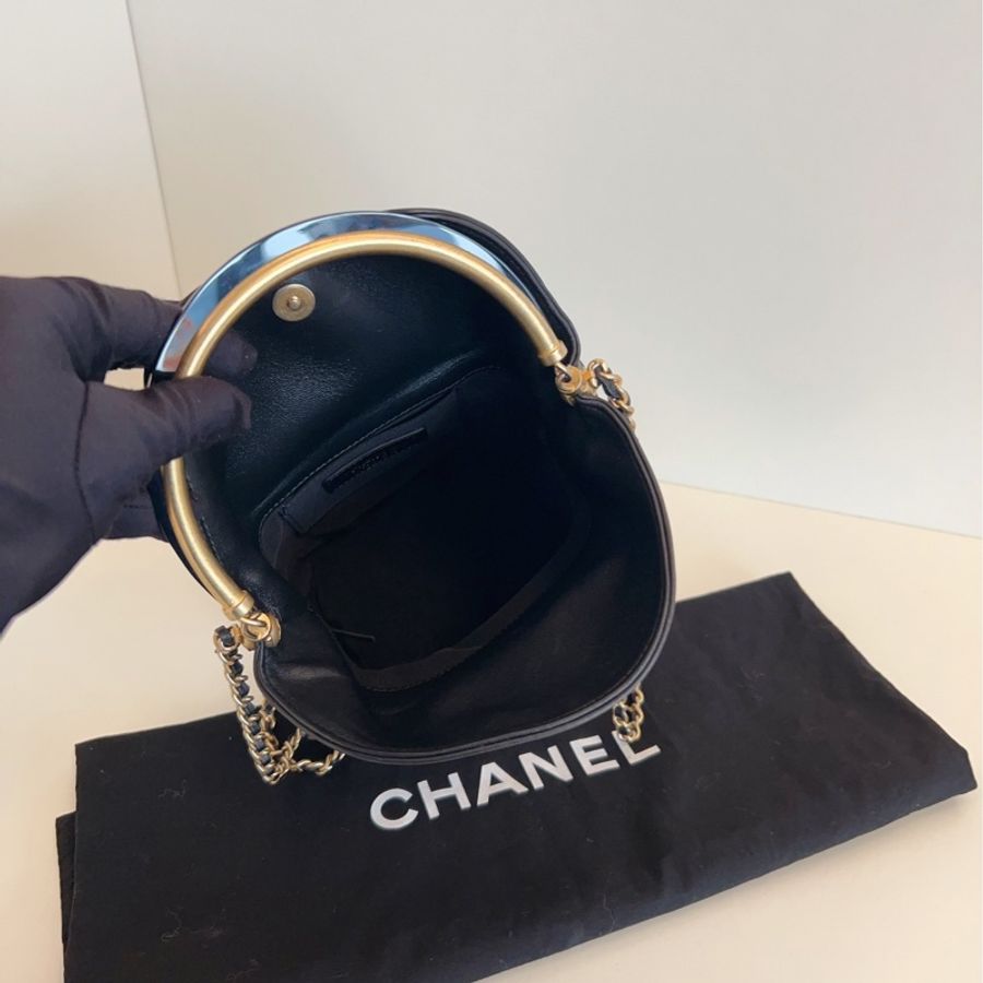 ✨Chanel 稀有漢堡系列 V紋水桶包 98新🖤-11