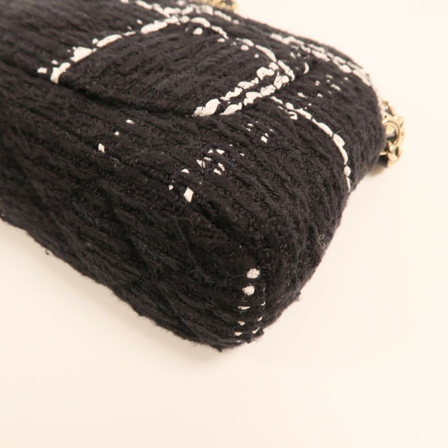 CHANEL 粗花呢Mini Clutch With Chain Bag金扣鏈帶肩背袋-11